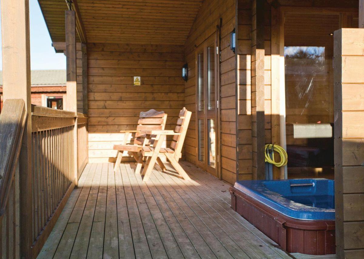 Dacre Lakeside Park Hotel Brandesburton Eksteriør billede
