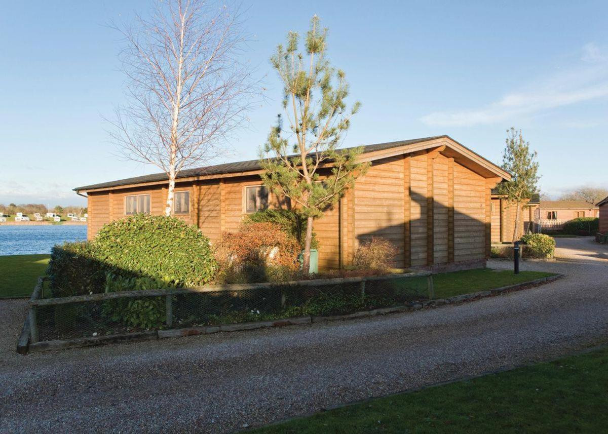 Dacre Lakeside Park Hotel Brandesburton Eksteriør billede