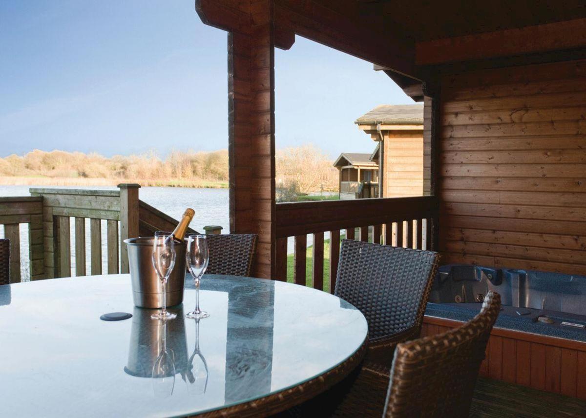 Dacre Lakeside Park Hotel Brandesburton Eksteriør billede