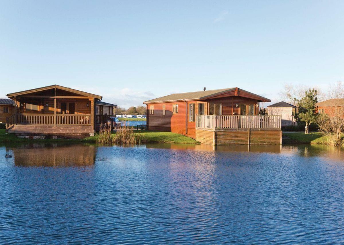 Dacre Lakeside Park Hotel Brandesburton Eksteriør billede