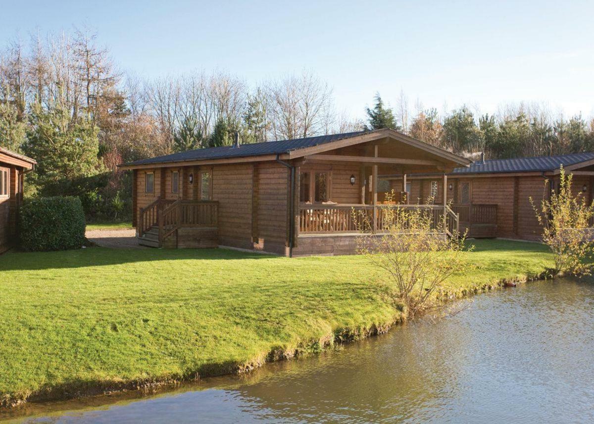 Dacre Lakeside Park Hotel Brandesburton Eksteriør billede
